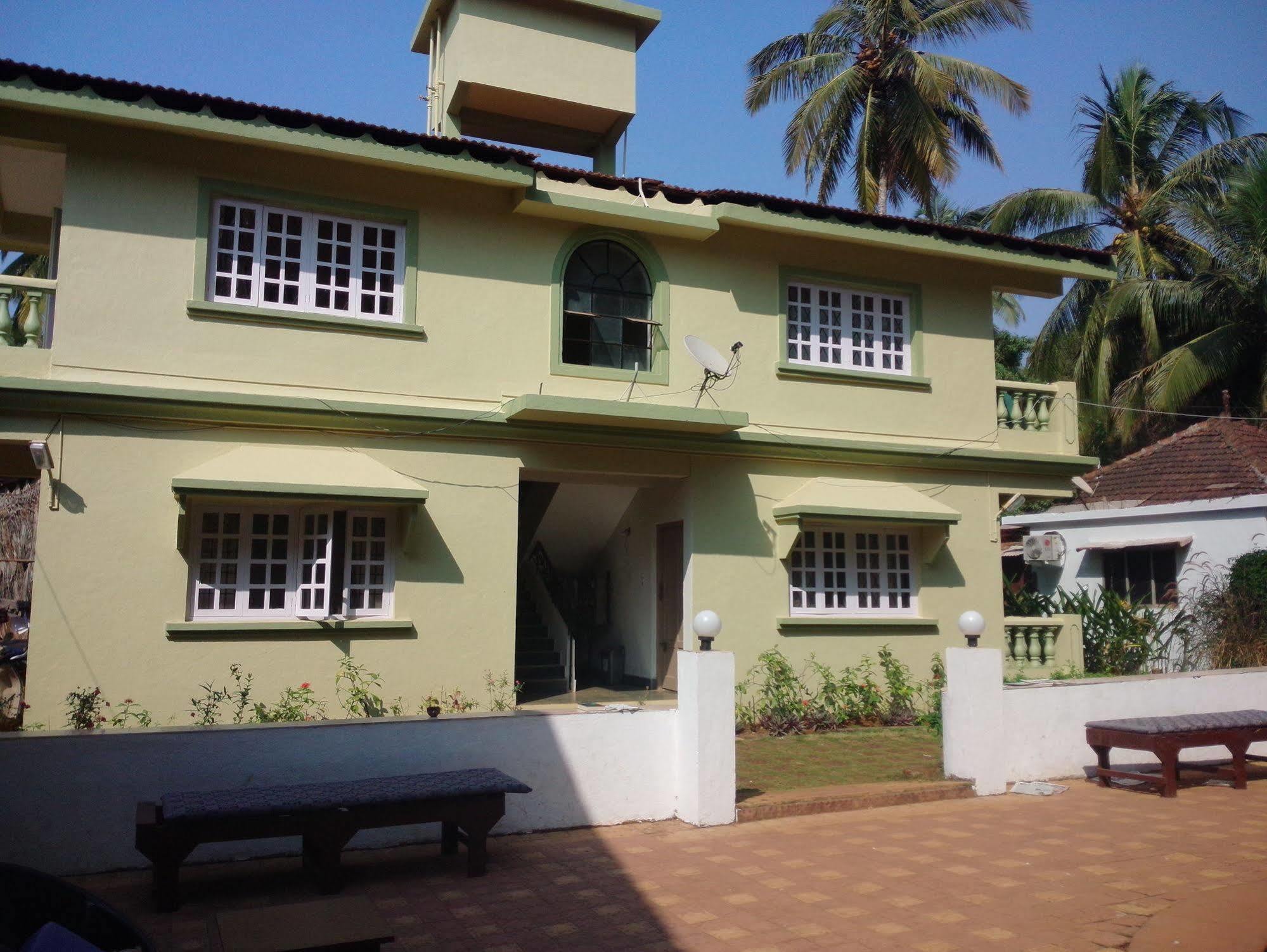 Flower Holiday Home In Landmark Dawn Calangute Exterior photo